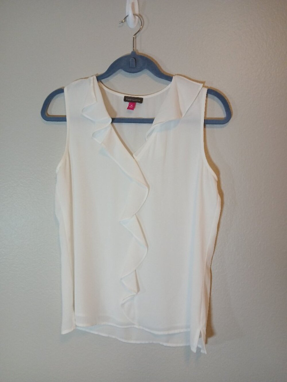 Vince Camuto Women's White Sleeveless Ruffle Front Blouse SZ XS